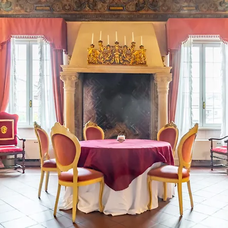 Hotel Hotiday Collection -