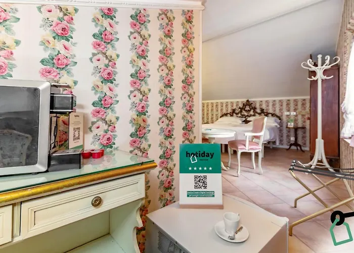 Hotel Hotiday Collection -