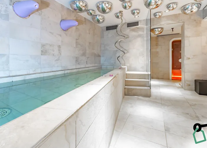 Hotiday Collection - Hotel