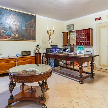 Ξενοδοχείο Hotiday Collection -