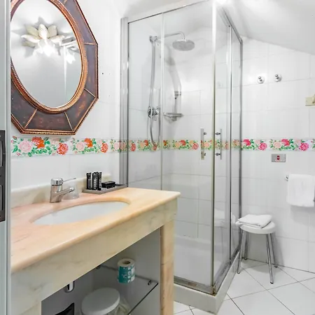 Ξενοδοχείο Hotiday Collection - 5*