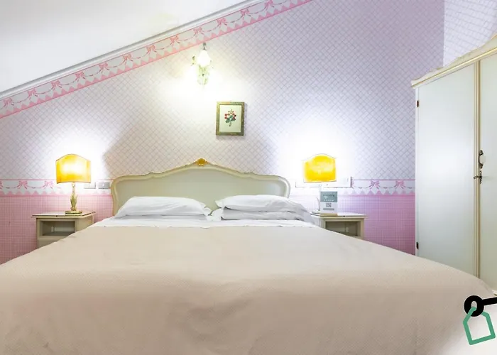 Hotiday Collection -